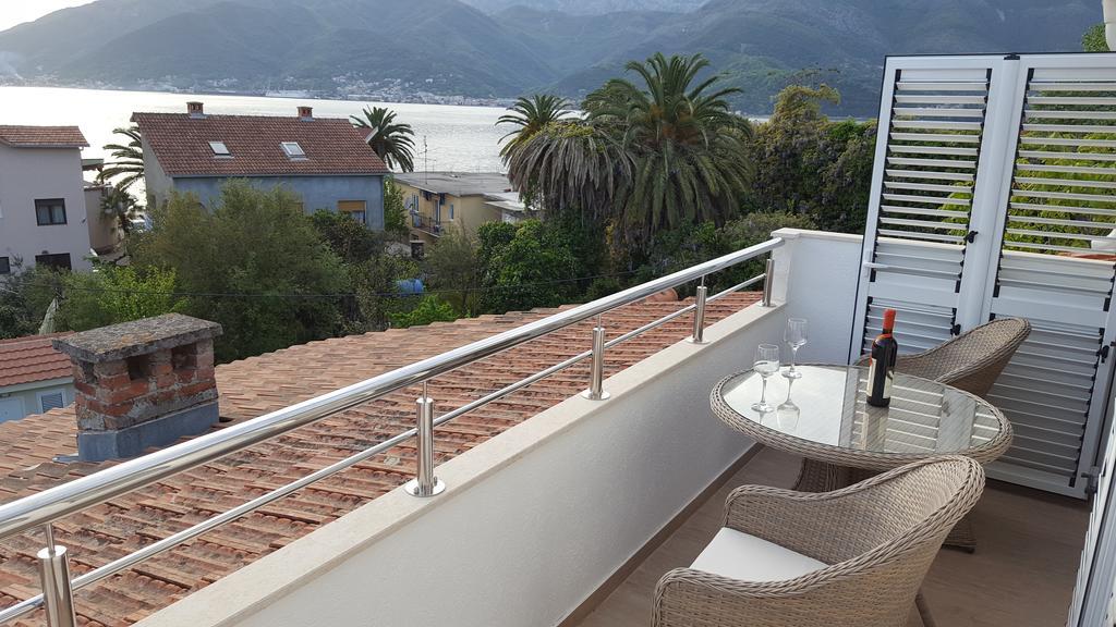 Apartment Milas Tivat Eksteriør billede