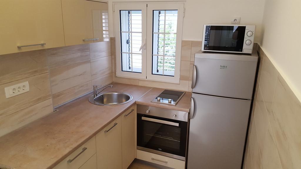 Apartment Milas Tivat Eksteriør billede